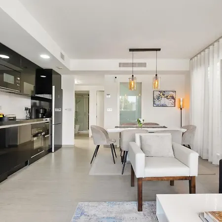 Cb Living - 3 Bedroom In Punta Prima *