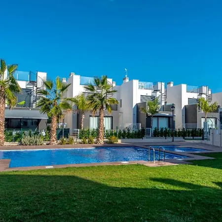 Cb Living - 3 Bedroom In Punta Prima Torrevieja