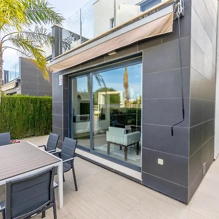 Cb Living - 3 Bedroom In Punta Prima Torrevieja