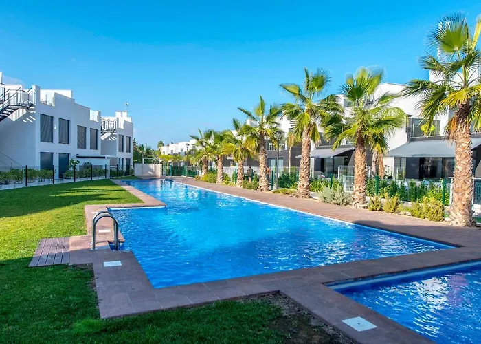 Cb Living - 3 Bedroom In Punta Prima *